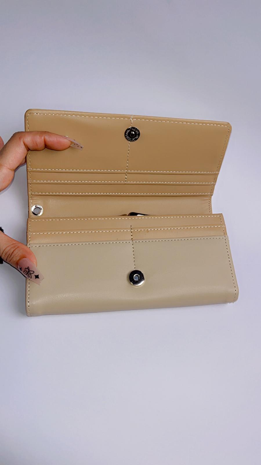 Elegant Beige Crocodile-Embossed Long Wallet for Women – Snap Closure & Spacious Interior