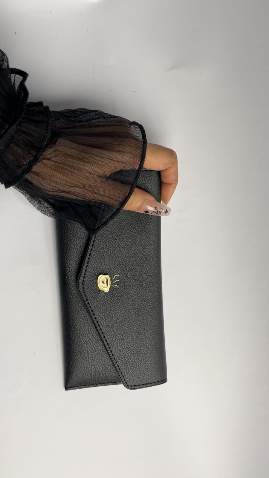 Elegant Long Leather Wallet for Women – Slim Clutch-Style Card & Cash Organizer