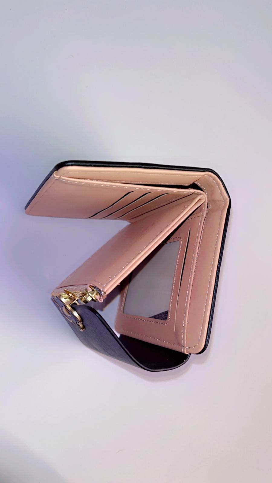 Elegant Floral Snap Leather Wallet – Compact & Stylish Everyday Essential