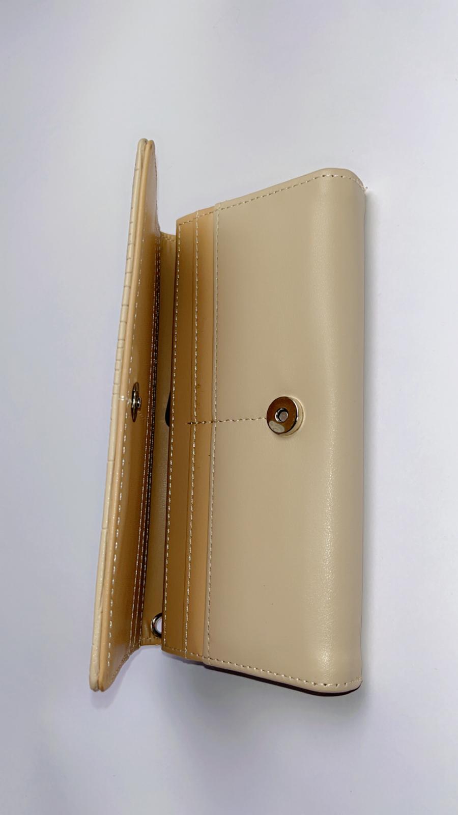 Elegant Beige Crocodile-Embossed Long Wallet for Women – Snap Closure & Spacious Interior