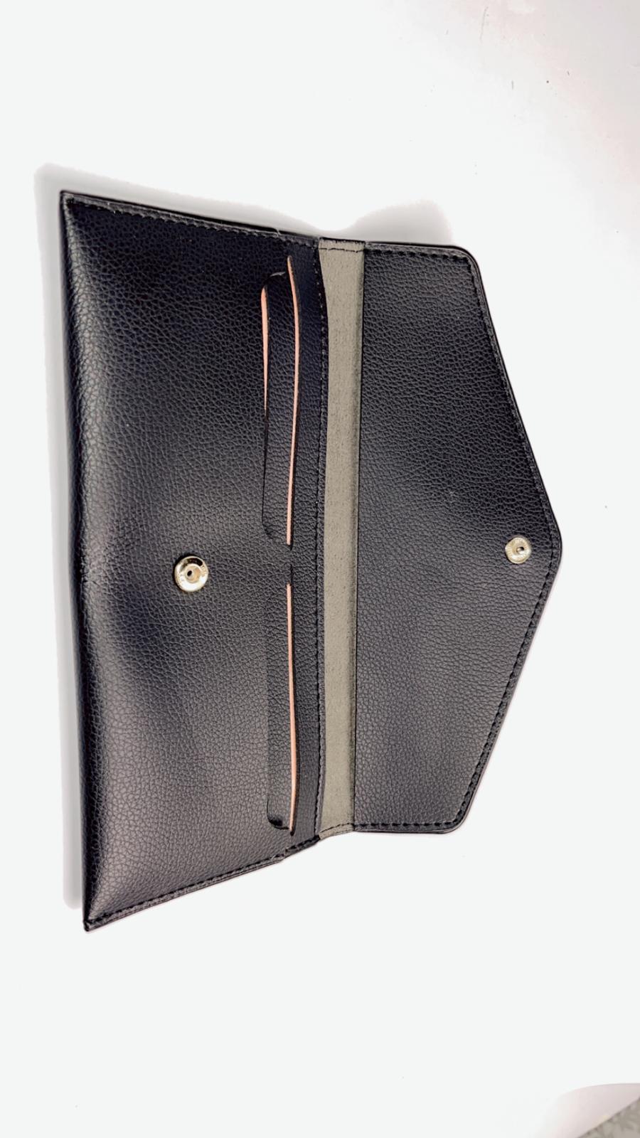 Elegant Long Leather Wallet for Women – Slim Clutch-Style Card & Cash Organizer